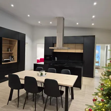 Вилла Aurora Sky With Private Sauna Рованиеми