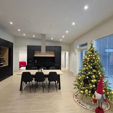 Aurora Sky - 150m2 Villa, Sauna, 4bdr, Wi-fi, Parking